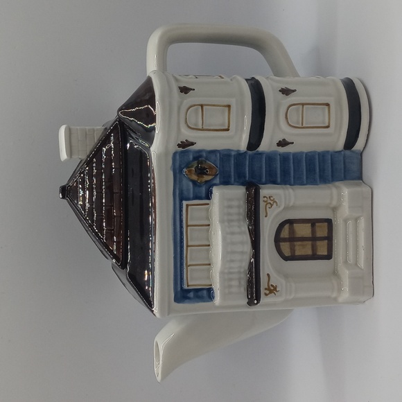 Otagiri Accents Vintage Otagiri Ceramic Teapot Victorian Row House